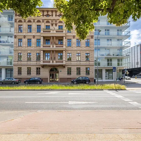 Nowoczesny Z Parkingiem W Centrum Szczecina By Renters * Stettin